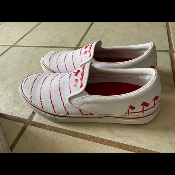 In and out vans - Picture 3 of 8